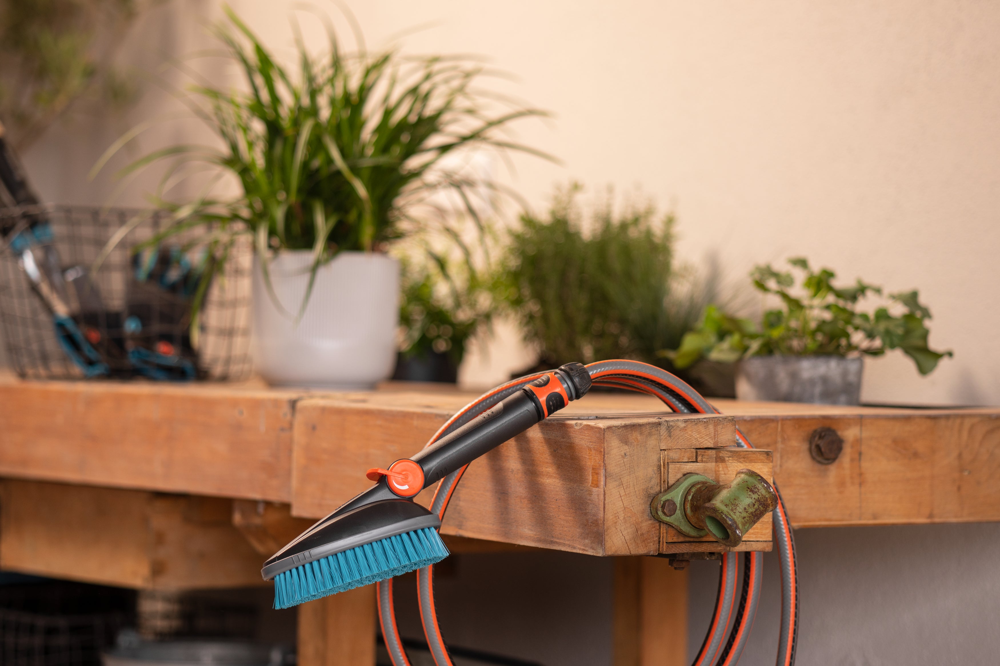 Gardena Cleansystem Handbürste M hard #18846-20.