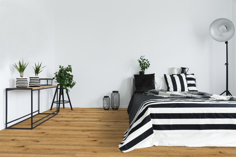 6,5 mm Click-Vinyl CHECK One 2487 Weddingstedt Eiche & Trittschall Standard Langdiele 1,737 m²